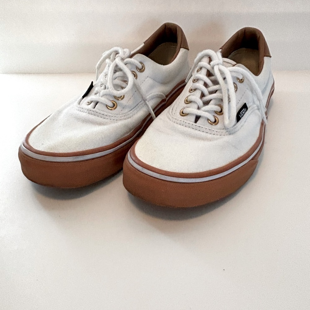 FINAL! VANS WHITE CANVAS LACE UP ALMOST NEW!